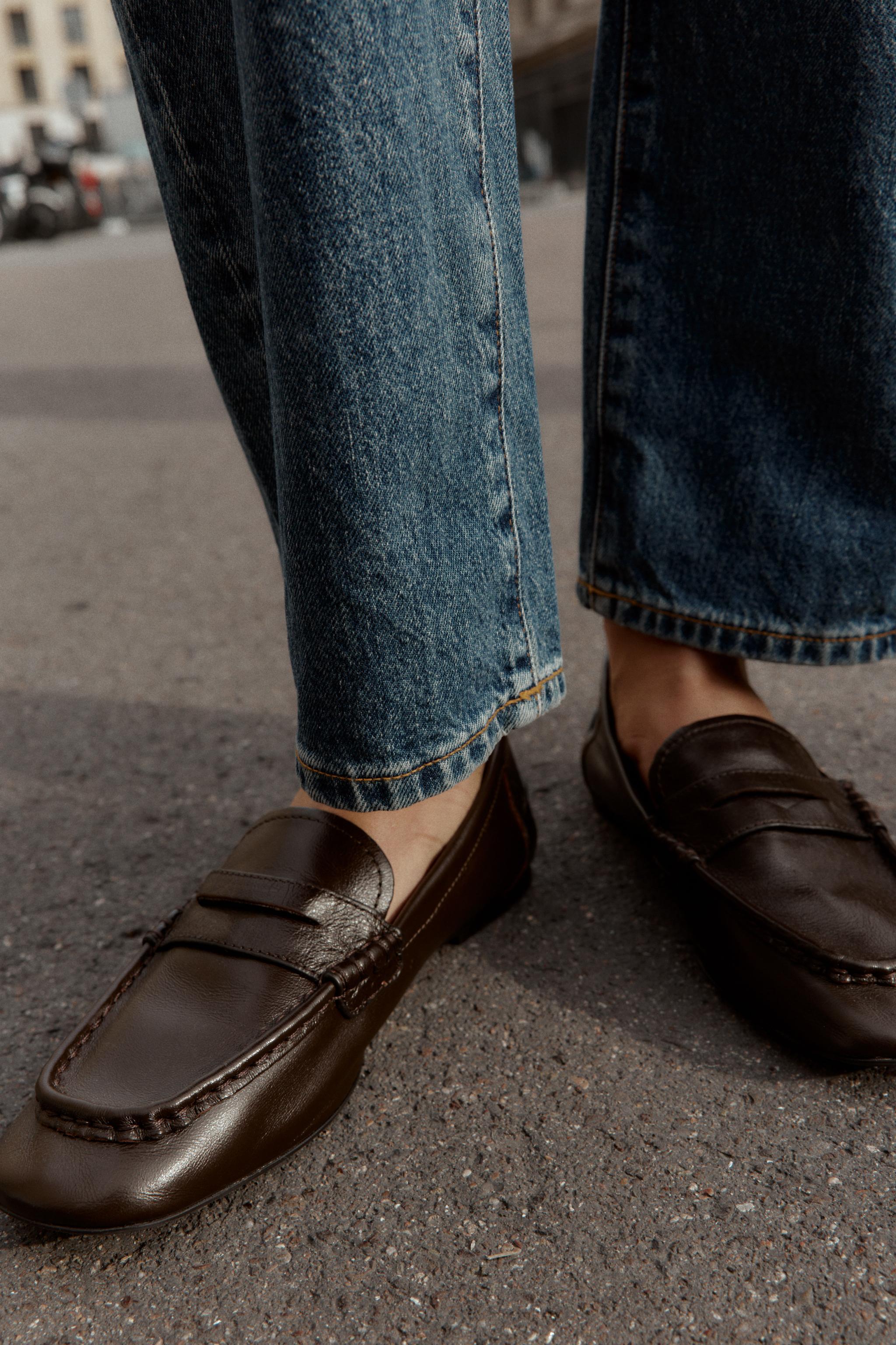 SOFT LEATHER LOAFERS